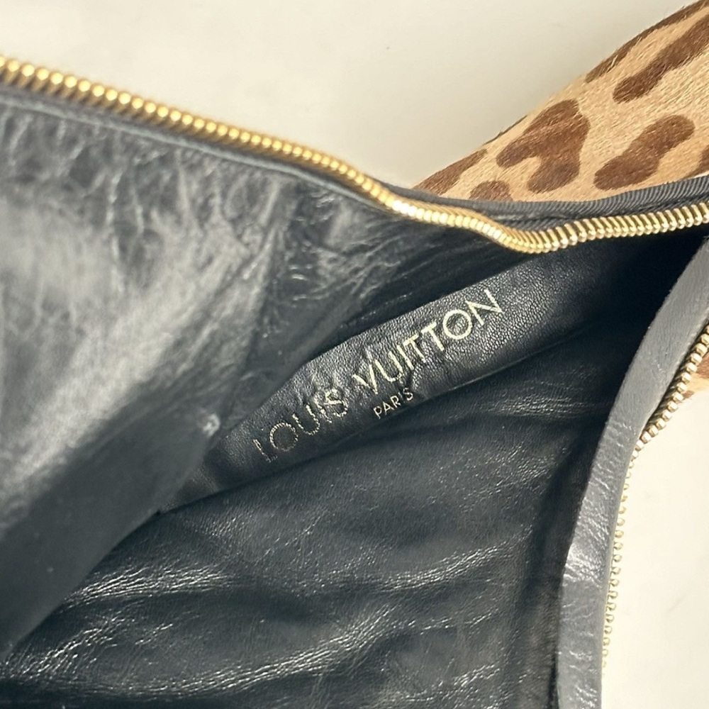 Louis Vuitton Pony Hair Giraffe Print Boots - Picture 10 of 10